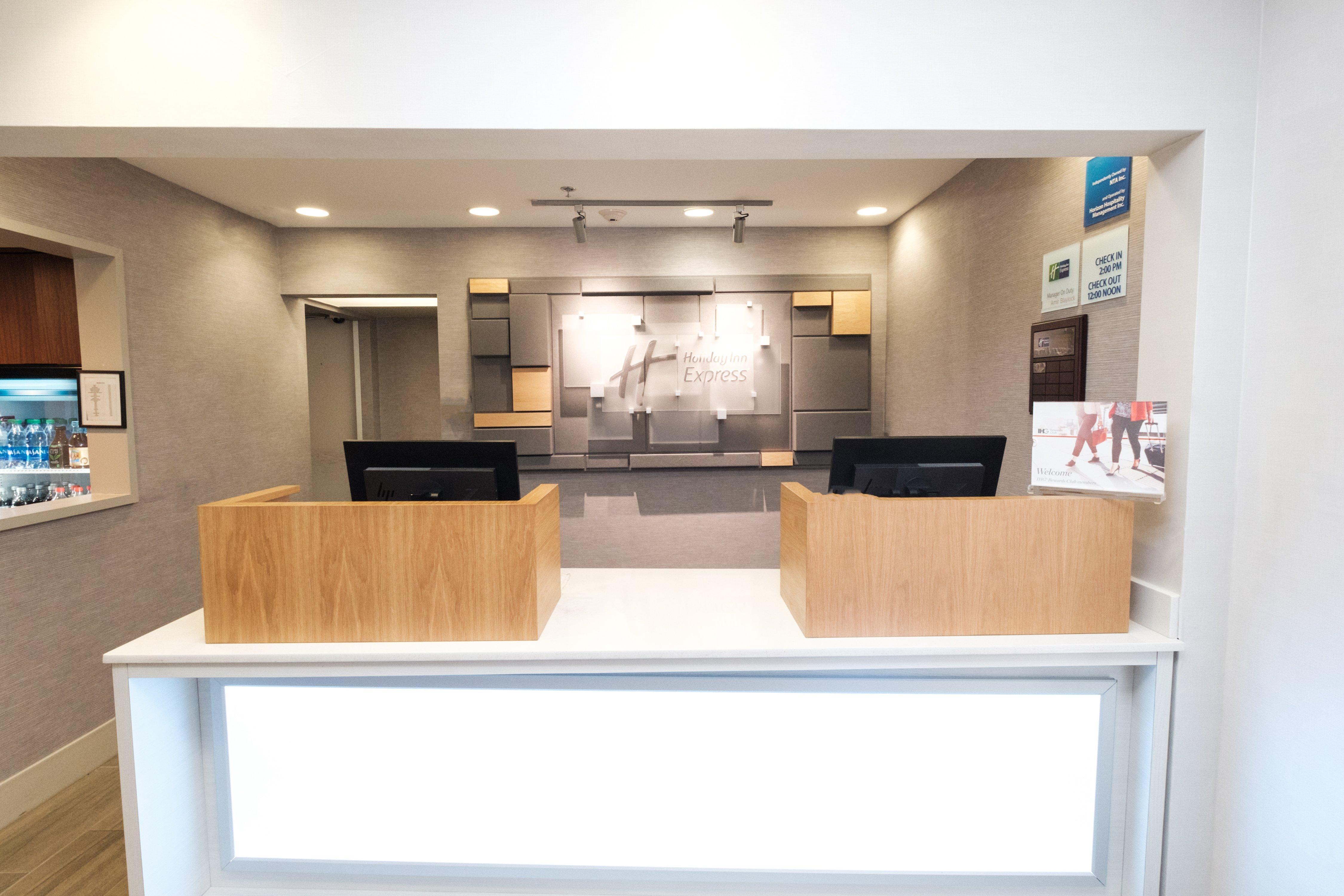 Holiday Inn Express Alpharetta - Roswell By Ihg Exterior photo