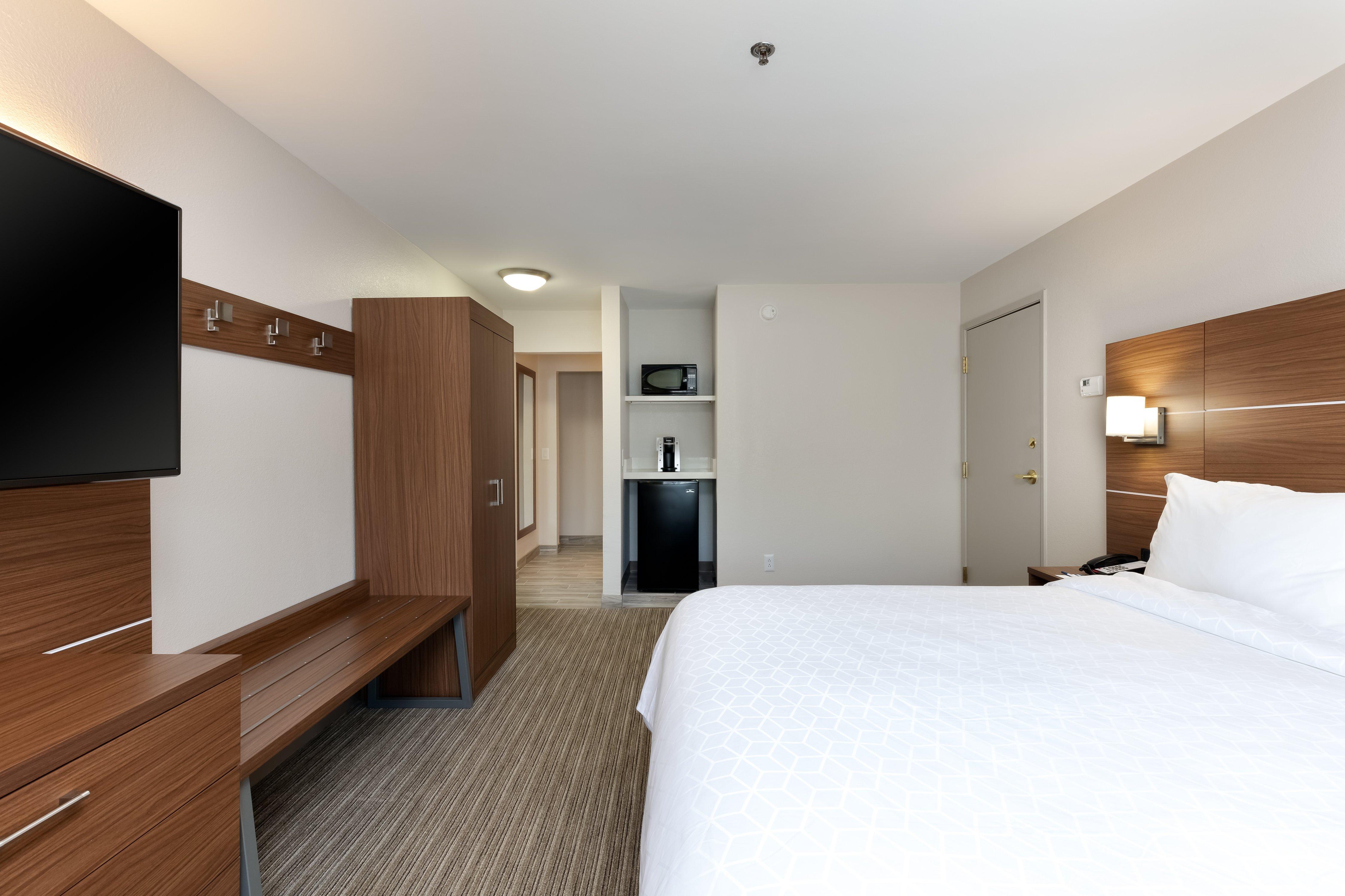 Holiday Inn Express Alpharetta - Roswell By Ihg Exterior photo