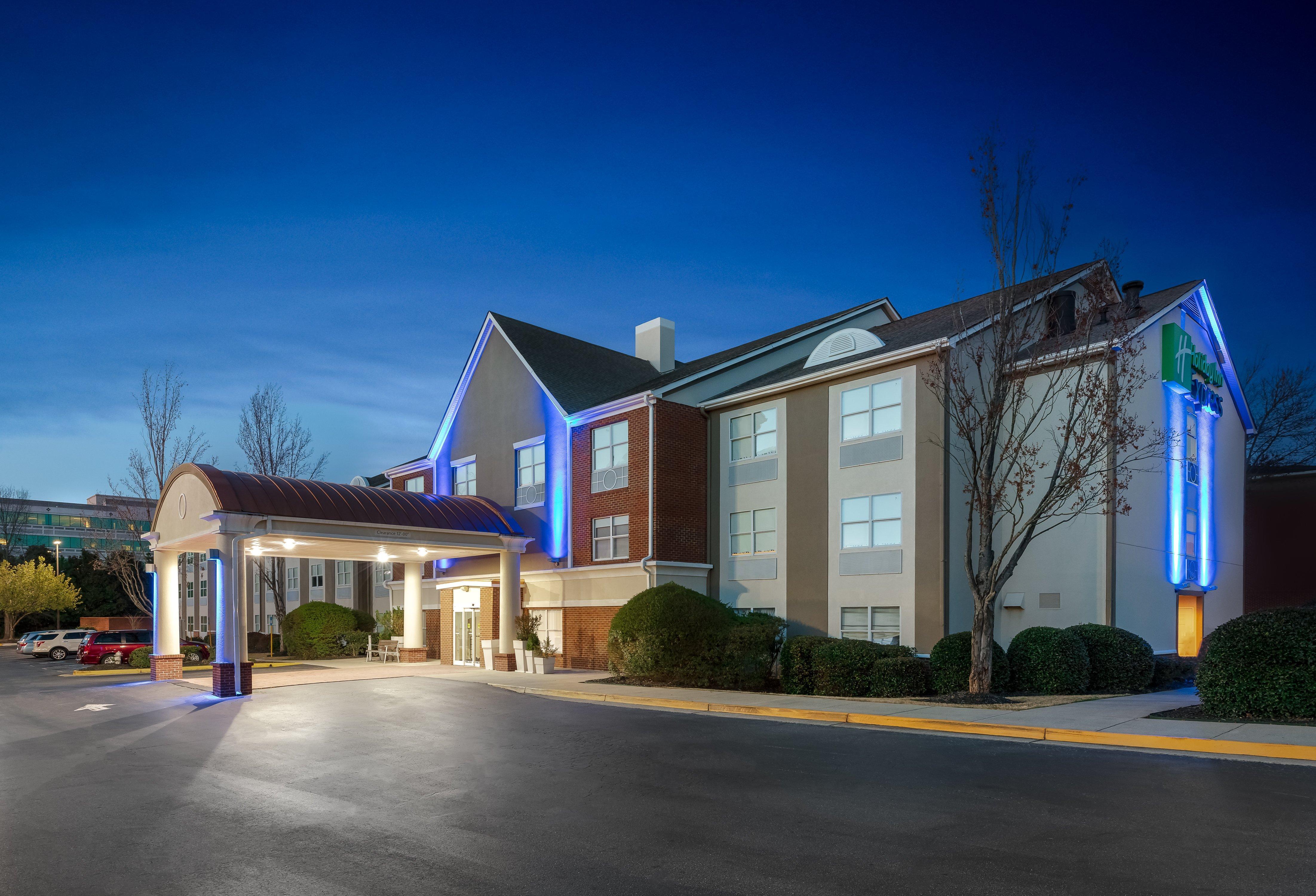 Holiday Inn Express Alpharetta - Roswell By Ihg Exterior photo