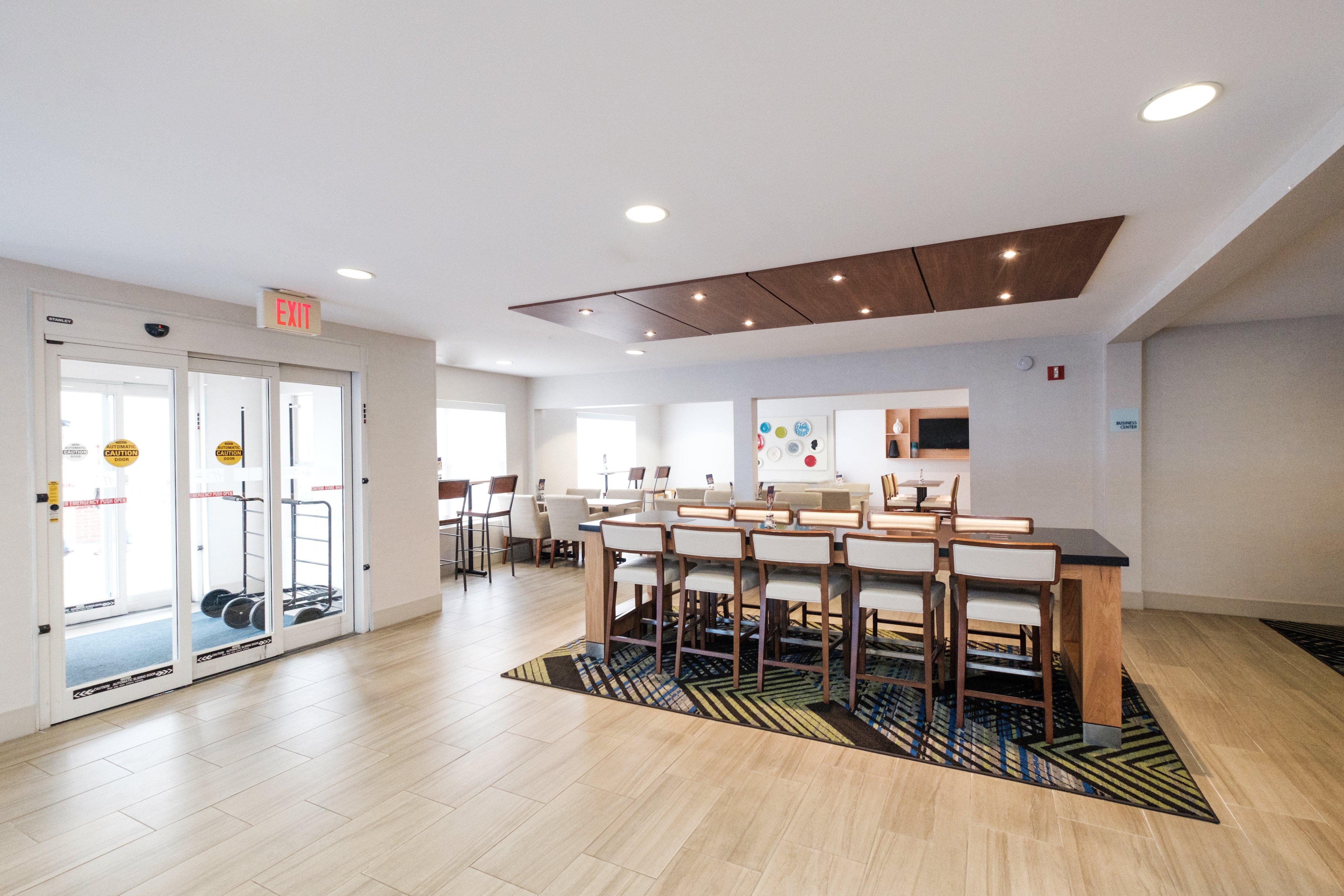 Holiday Inn Express Alpharetta - Roswell By Ihg Exterior photo
