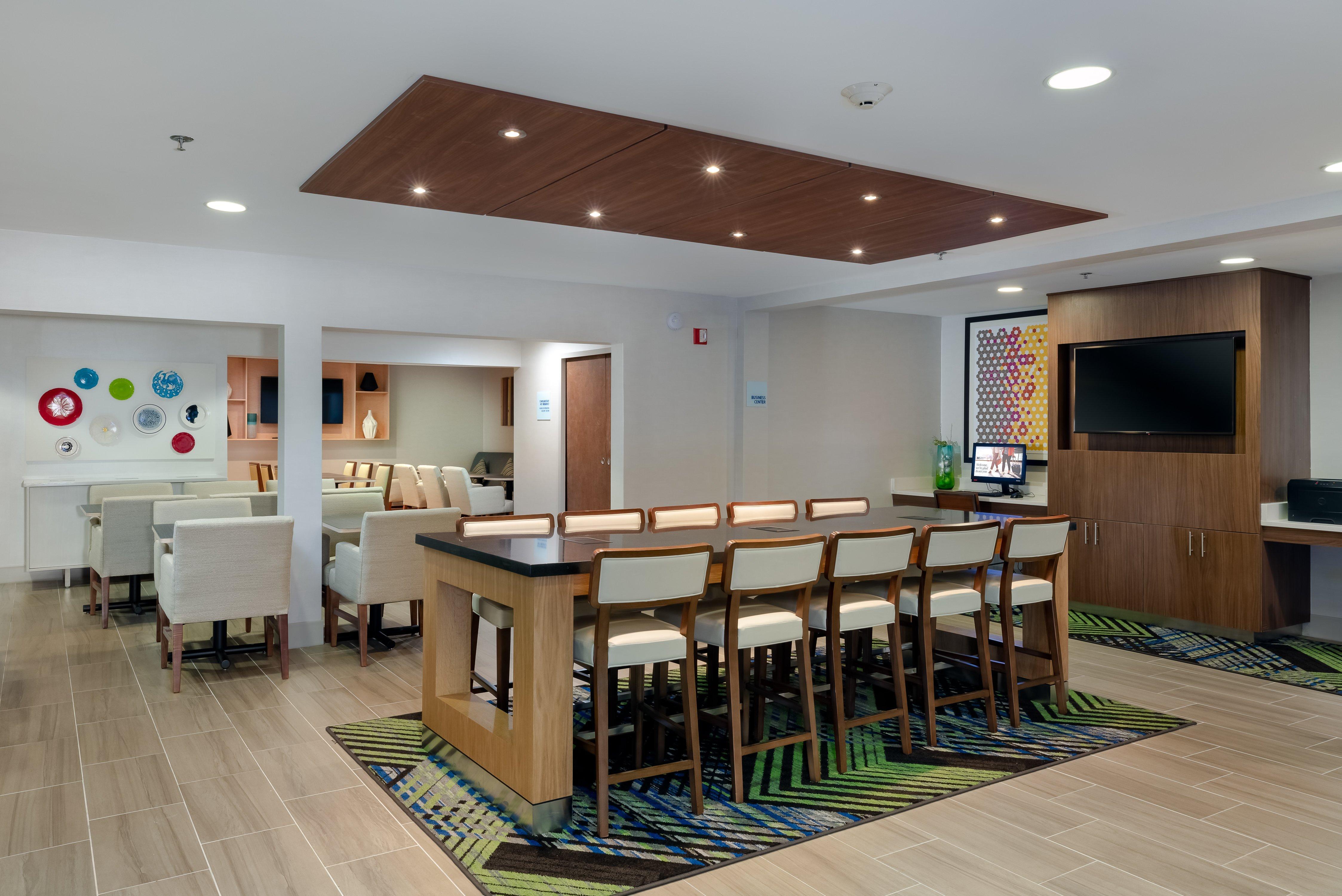 Holiday Inn Express Alpharetta - Roswell By Ihg Exterior photo