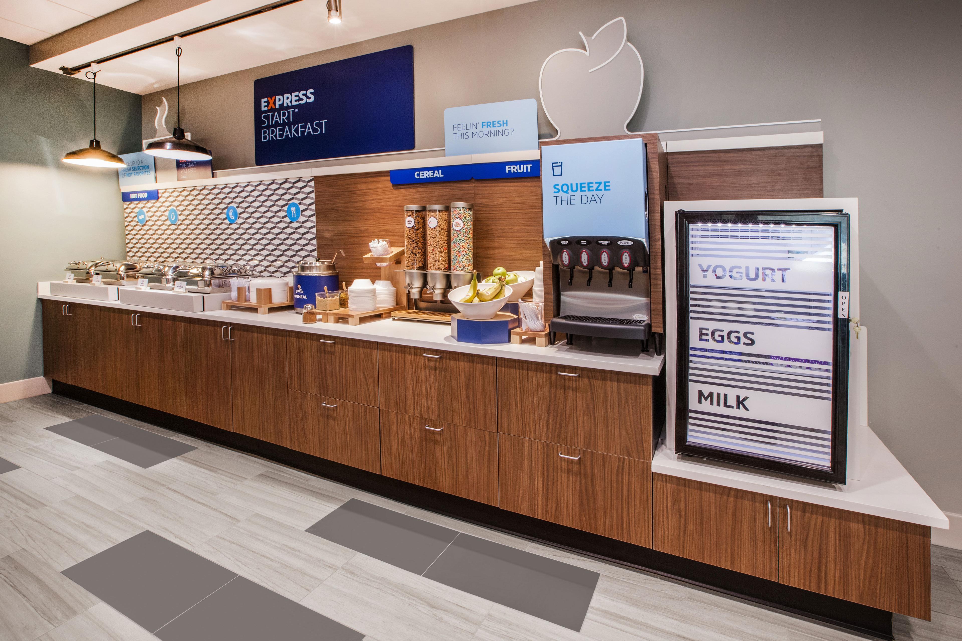 Holiday Inn Express Alpharetta - Roswell By Ihg Exterior photo