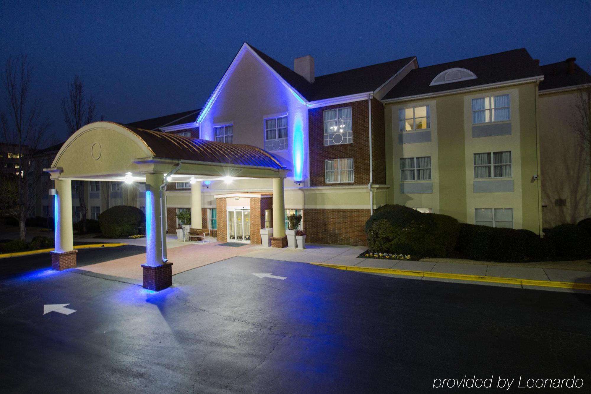 Holiday Inn Express Alpharetta - Roswell By Ihg Exterior photo