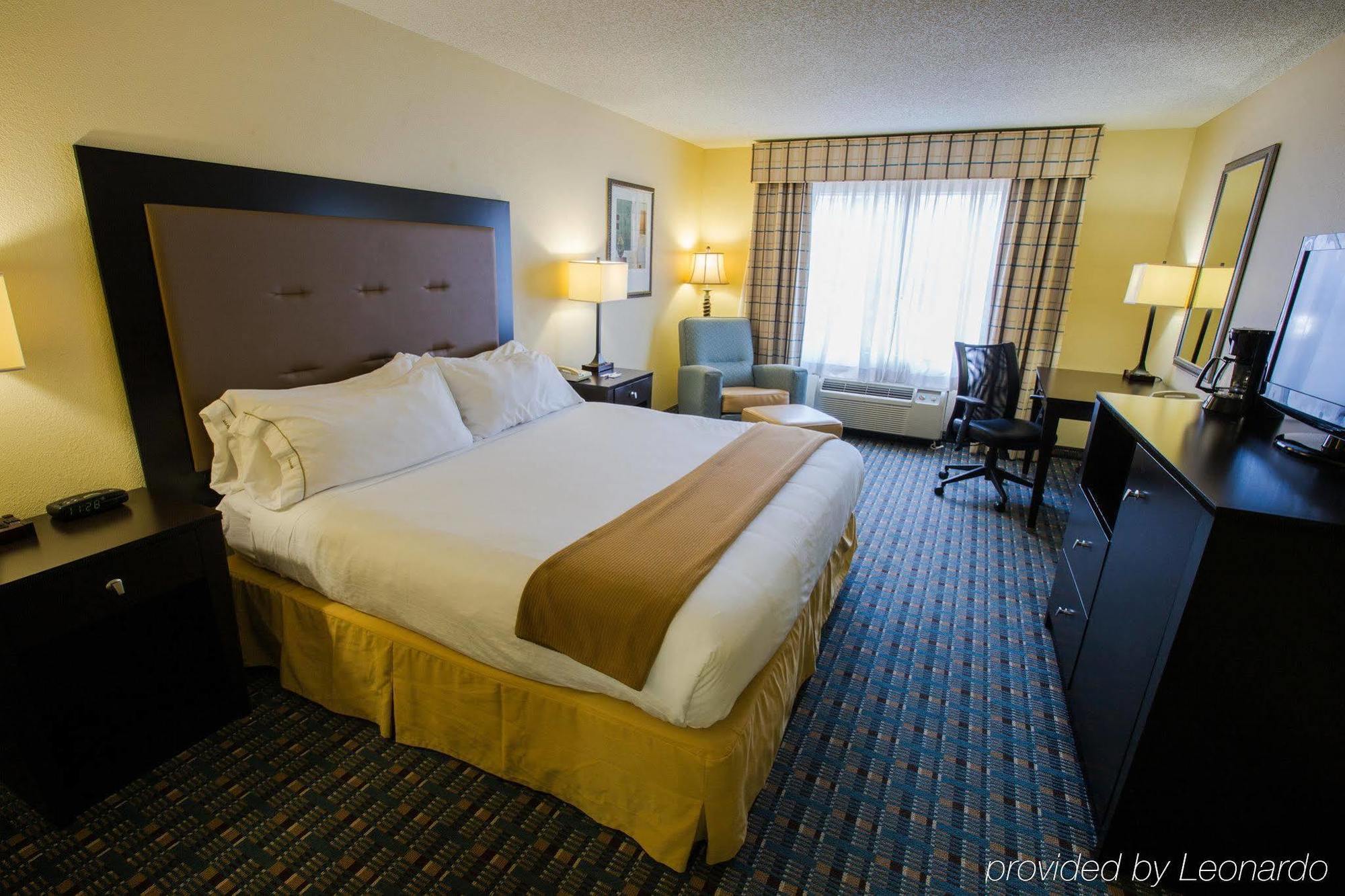 Holiday Inn Express Alpharetta - Roswell By Ihg Exterior photo