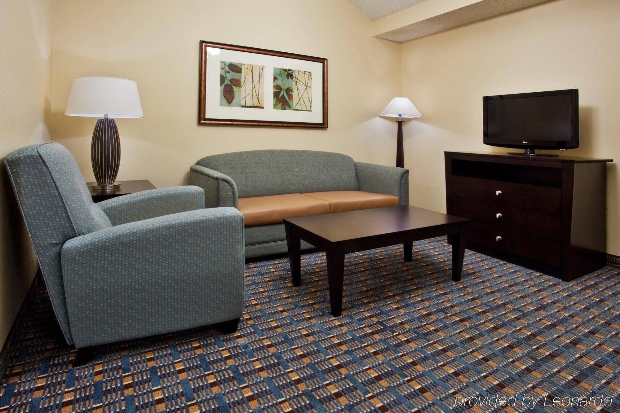 Holiday Inn Express Alpharetta - Roswell By Ihg Exterior photo